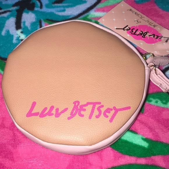 NWT Betsey Johnson Coin Purse/Wristlet Donut 🍩 - Picture 4 of 7